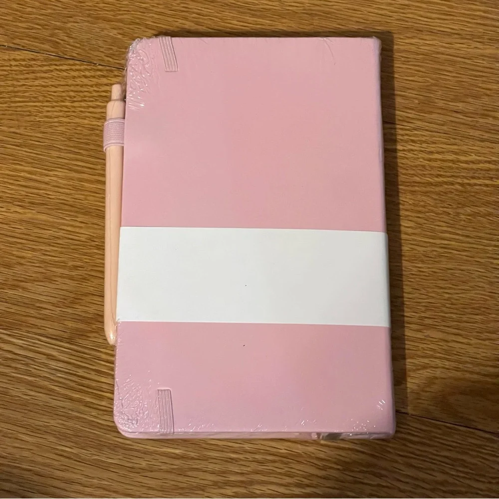 NWT Feela Classic Ruled A5 Notebook Set of 2